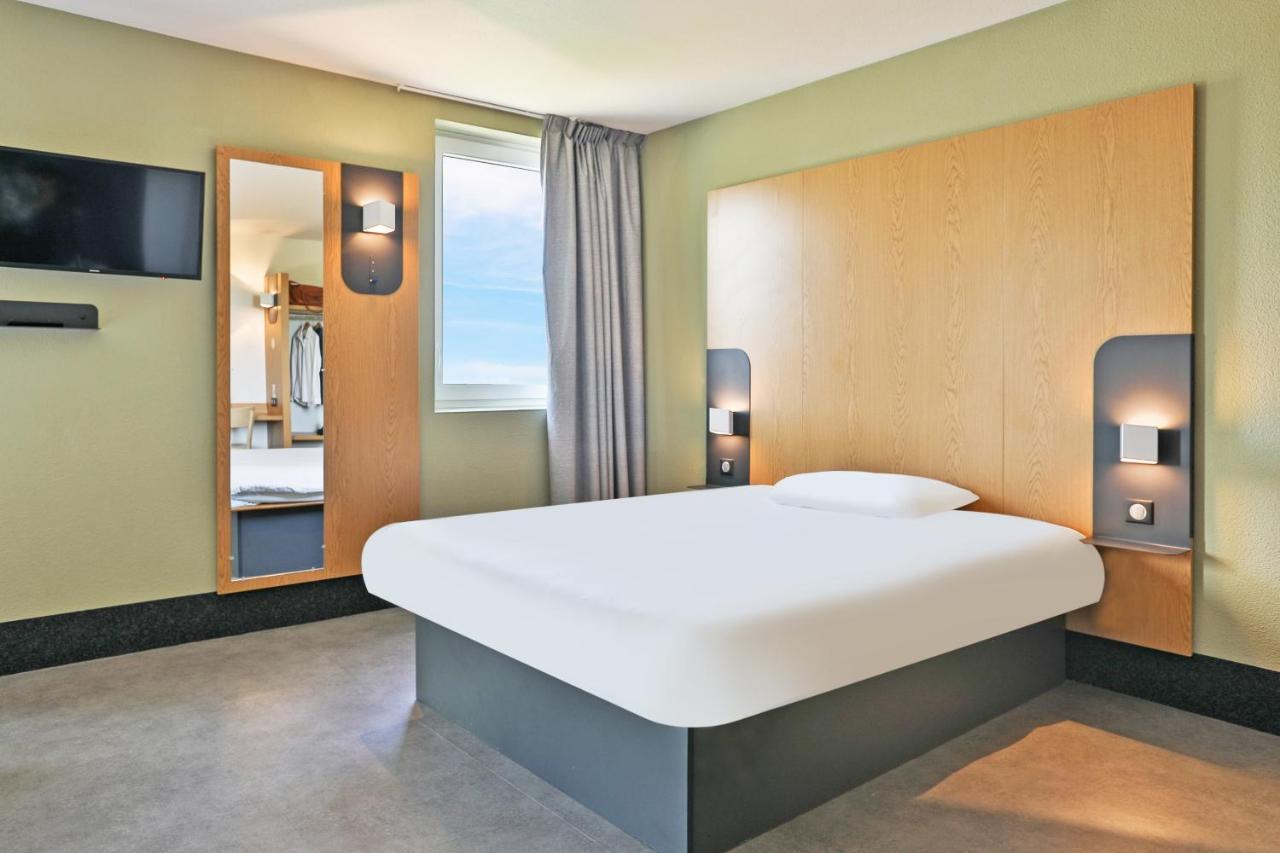 B&B Hotel La Roche-Sur-Yon Mouilleron-le-Captif Esterno foto
