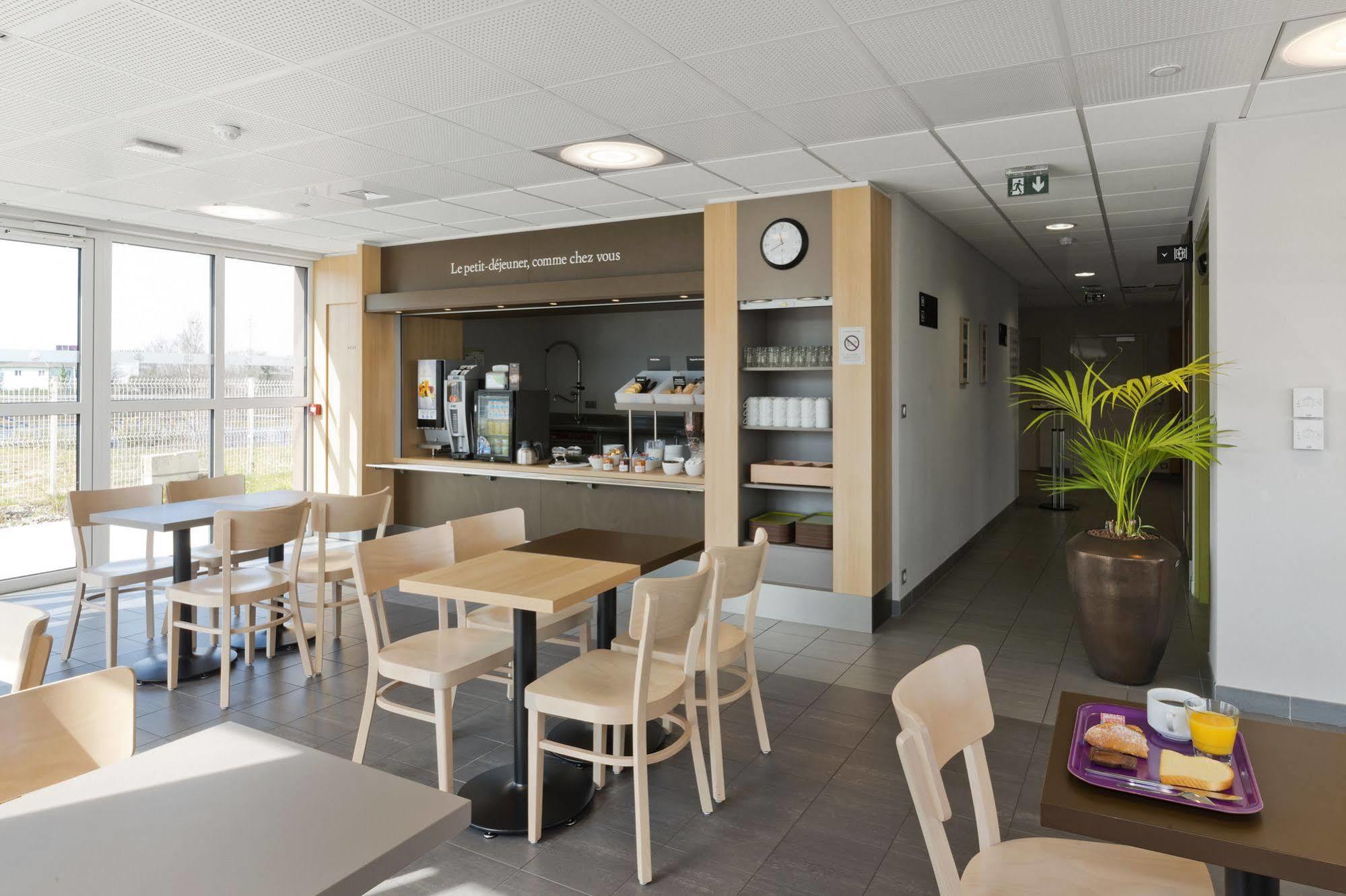 B&B Hotel La Roche-Sur-Yon Mouilleron-le-Captif Esterno foto