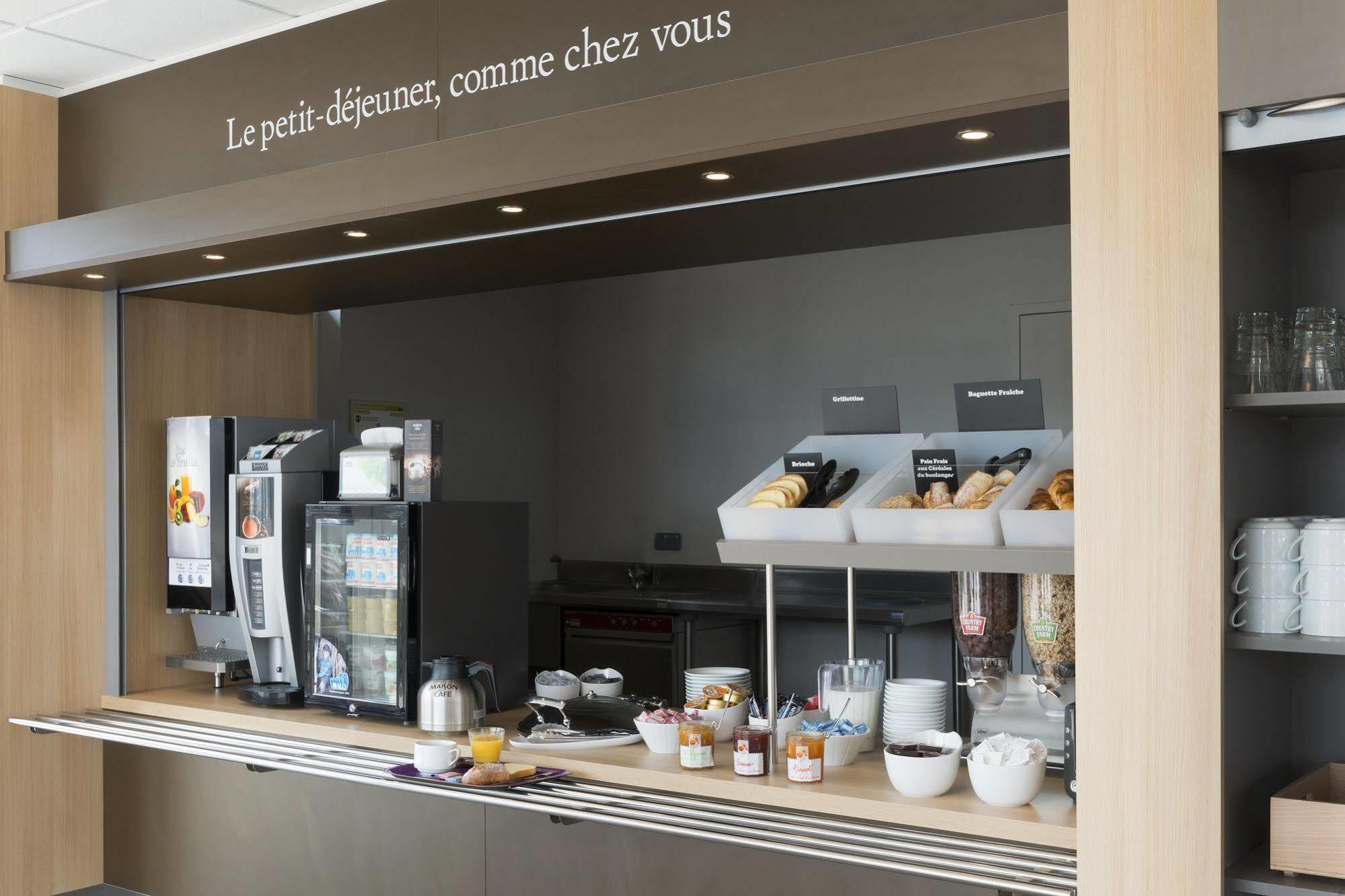 B&B Hotel La Roche-Sur-Yon Mouilleron-le-Captif Esterno foto